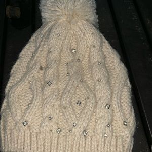 Cream, gemstone beanie